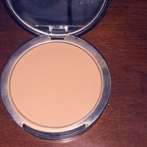 Kat Von D pressed powder foundation